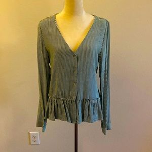 Zara green blouse size Xl new without tag